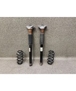 Stoßdämpfer hinten Satz Federn 6874458 43Tkm! BMW F45 218i 2er 18.1990.152