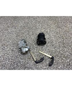 Schließzylinder Tür vorne links Schlüssel 9326501 143Tkm BMW 1er F20 18.1989.211