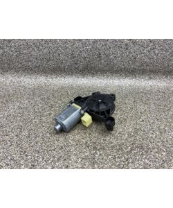 Fensterhebermotor vorne links 0130822717 5Q0959801B Seat Leon III 5F 18.1994.069