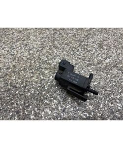 Magnetventil 72224010 30611668 333Tkm Volvo V70 II 2.4 D5 03.1992.137