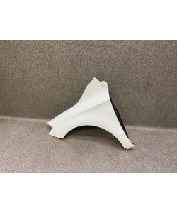 Kotflügel vorne links Weiss 650U 83Tkm Mercedes W246 B180 12.2002.168