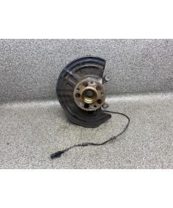 Achsschenkel vorne rechts Radlager 83Tkm Mercedes W246 B180 12.2002.159