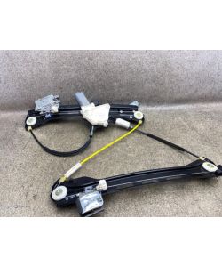 Fensterheber vorne links A2078200642 50Tkm Mercedes W218 X218 CLS 14.1916.110