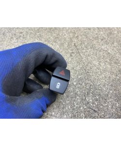 Warnblinkschalter 6842274 97Tkm BMW X1 F48 2.0D X-Drive 18.1929.042