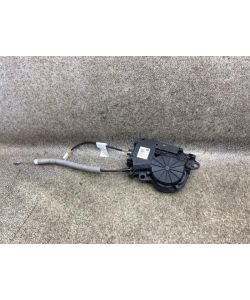 Stellmotor Heckklappenschloss UA737400611 7374006 BMW X1 F48 2.0D 18.1929.038