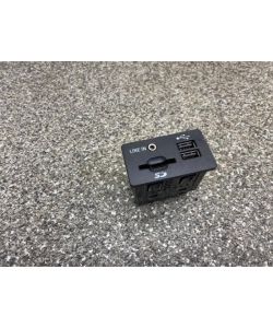 Anschluss USB AUX SD Buchse EM2T-14F014-AA 164Tkm Ford S-Max II WA6 15.1999.072
