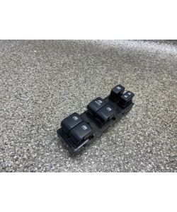 Fensterheberschalter vorne links 83071SG040 Subaru Forester IV SJ 15.1997.075