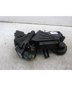 Stellmotor R rechts 3D0819874B Heizung 135 VW Phaeton 3D 5.0 TDI V10 05.1381.130