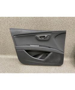 Türverkleidung vorne links 5F4867131 def Seat Leon III 5F 16.1982.234