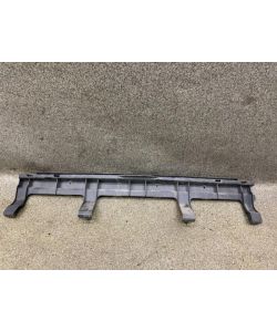 Halter Stoßstange hinten mitte 05113107AG Lancia Voyager RT 13.1950.273