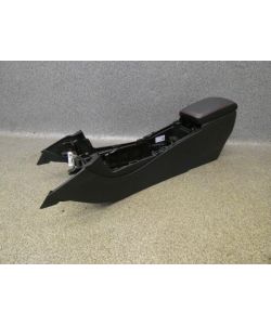 Mittelkonsole Armlehne A1766800800 50Tkm Mercedes W117 CLA 250 AMG 15.1823.068