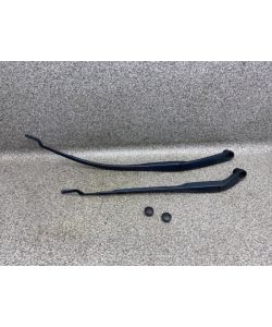 Scheibenwischerarm vorne links rechts 92Tkm Hyundai i30 III 18.2000.029