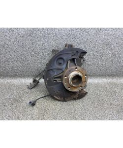 Achsschenkel vorne rechts 114Tkm Peugeot 308 II SW 1.5 HDI 20.2012.139