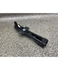 Höhenversteller Sicherheitsgurt vorne rechts 8E0857833G Audi Q7 4L 13.2010.017