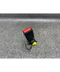 Gurtschloss hinten links A1768600369 307948400 Mercedes CLA W117 16.2020.019