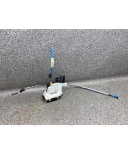 Türschloss vorne rechts A2467220208 A0997202201 Mercedes CLA W117 16.2020.116