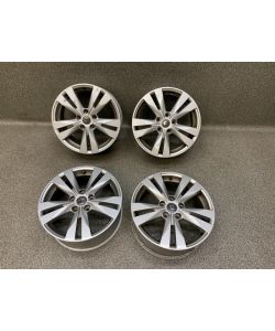 4x Alufelgen 7J R17 ET54 8201621543 Felgen def Renault Talisman 18.2019.301