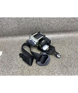 Sicherheitsgurt vorne rechts A1768602085 190Tkm Mercedes CLA W117 16.2020.027