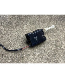 Stellmotor Heckklappenschloss 96491181 141Tkm Chevrolet Captiva 2.2D 12.1888.128