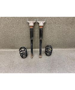 Stoßdämpfer hinten A2043260598 Satz Federn 190Tkm Mercedes CLA W117 16.2020.184