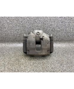 Bremssattel vorne links 286 mm 199Tkm Mercedes W204 C180 13.2024.071