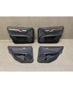 Türverkleidung vorne hinten links rechts Mercedes W204 C180 13.2024.181