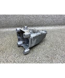 Motorträger links A2742233904 Motorlagerung Mercedes W204 C180 13.2024.095