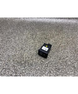 Anschluss Buchse AUX USB Navigation SD 84574970 Opel Insignia B 19.2021.239