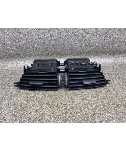 Luftdüse mitte A2048306154 Lüftungsgitter 212Tkm Mercedes W204 C350 12.2023.068