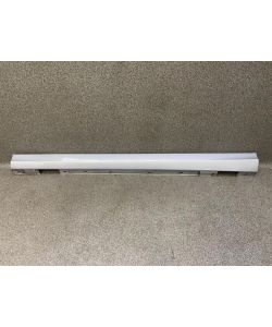 Seitenschweller rechts Silver Met. 775U A2046900340 Mercedes W204 12.2023.170