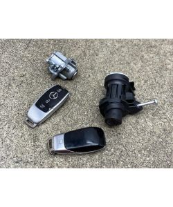 Schlüssel Türschloss A2047500061 ZV Verriegelung Mercedes W213 E200 17.1936.090