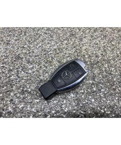 1x Schlüssel Funkschlüssel 103Tkm Mercedes W205 C400 4-Matic 17.2028.019