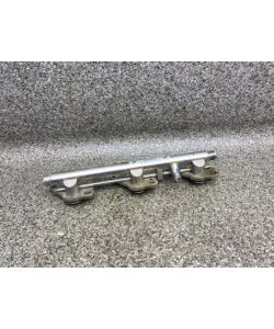 Einspritzleiste links A2760702295 A2760781345 Mercedes W205 C400 17.2028.157