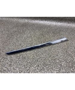 Zierleiste Stoßstange vorne A2468881085 Chrom 83Tkm Mercedes W246 12.2002.220