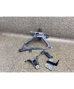 Halter Kotflügel vorne rechts 7184180 98Tkm BMW F04 7er 750i 11.2032.242