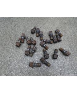 Radschrauben Satz Radmuttern 170Tkm Mercedes E 200 W212 CGI 11.1770.169