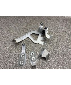 Halter Kotflügel vorne rechts Halterung 169Tkm BMW F11 F10 5er 520D 15.1970.156