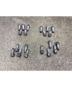 20x Radschrauben Radbolzen Mercedes W176 A250 Sport Facelift 16.1930.234