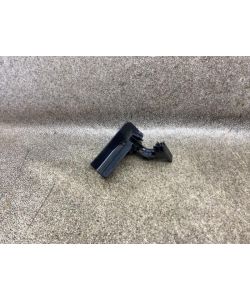 Halter Tür vorne links A1767230214 Abdeckung Mercedes W176 A250 16.1930.075