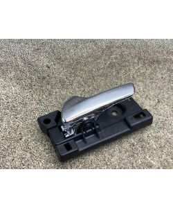 Türgriff innen vorne links 921266 Dodge Durango III R/T Facelift 17.1867.051