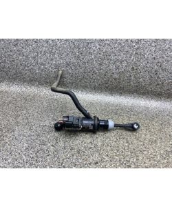 Kupplungsgeberzylinder 306104007R Dacia Duster II SR 1.2 4WD 4X4 18.2036.173