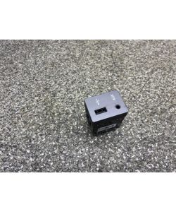 Anschluss Buchse AUX USB 299117682 SsangYong Rodius II AJ 2.2D 16.2035.051