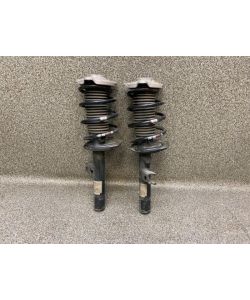 Federbein vorne links rechts Stoßdämpfer 80Tkm Mercedes W177 A250E 21.2042.331