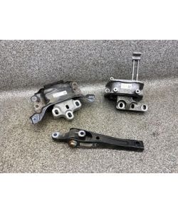 Motorlager 5Q0199855J Motorhalter  Skoda Octavia III 5E 2.0 TDI 15.2044.193