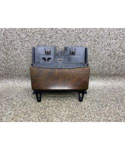 Ablagefach Mittelkonsole A2046801350 Aschenbecher Mercedes W204 C180 13.2024.041